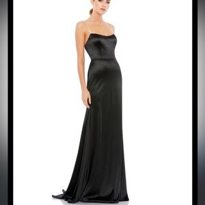 MAC DUGGAL SZ 10 BLACK SATIN CRYSTAL STRAP  NWT